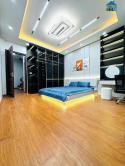 Bán nhà Đông Ngạc 42m2, 5 tầng đẹp, ngõ rộng ô tô tránh, giá 6.8 tỷ