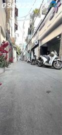 Bán Nhà Đặng Văn Ngữ- P10- Xe Hơi Ngủ Trong Nhà - Ngang Khủng Hơn 5M - 1 Xẹc Thẳng Tắp - Cách...