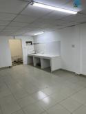 Bán nhà mặt tiền Tân Bình-cạnh chợ-ngang 4m-sổ vuông-kinh doanh sầm uất-giá tốt