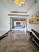 Nhà Mặt Ngõ Thông- Ô Tô Chánh Phố Ngọc Lâm 40M2 X 15.5 Tỷ.
