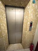 Cho thuê nhà hai cửa đi, Đào Tấn, thang máy; vỉa hè 120m2* 4T- 48 Tr