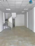 Hiếm nhà 2 tầng mặt phố Vạn Phúc, 63m2, mặt tiền 5.5m, vị trí đẹp, KD sầm uất, giá 33 tỷ