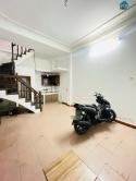 Cho thuê nhà riêng 624 Quỳnh Mai, Thanh Nhàn, Hai Bà Trưng 30m x 5T giá 8.5 triệu