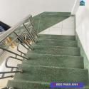 Đúng là "nhất cận thị, nhị cận giang". Nhà phố 2 tầng có sẵn HĐT 90 triệu mà chỉ có 5 đồng hơn.