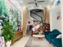 Bán căn nhà mặt phố Vũ Hựu, ph Thanh Bình, TP Hải Dương, 59.4m2, mt 4.02m, 2 tầng, 2 ngủ, 3.9x tỷ