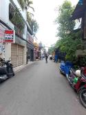 Nhà đẹp quận Phú Nhuận, góc 3 mặt tiền, có sân trước nhà, giá cực tốt