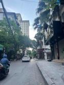 Bán nhà phố Nguyên Hồng Đống Đa thang máy vỉa hè kinh doanh..