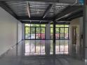 Cho thuê nhà 3 tầng mặt đường Nguyễn Văn Linh, TP HD, 150m2, mt 10m, thang máy