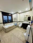 Nhà mặt phố Trần Khát Chân 106m2, 1 hầm, 7 tầng nổi, mt 6.5m, chào 70 tỷ.