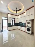 Nhà 3 Tầng Mới Xây – 4 Phòng Ngủ – Trung Tâm Thủ Đức – Nhỉnh 6 Tỷ