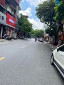 Cho thuê cửa hàng ở đường Nguyễn Sơn , Long Biên . Mé bên giáp với phố Ngọc Lâm.