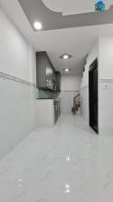 Hiểm : Bán nhà Hẻm Xe Hơi Cách Mạng Tháng 8 P13 Q10 25m2 4tỷ9 .