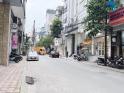 Bán đất tặng nhà phố Hoàng Cầu, 135m2, MT 9,5m, giá 36 tỷ, 2 mặt tiền, ngõ to như phố, kinh...