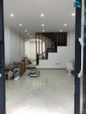 Cần bán gấp nhà phố Thanh Am, 60 m2, 4T,MT 5 m, chỉ nhĩnh 8 tỷ.