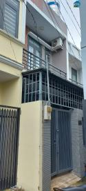 Nhà Nhỏ Ngay Chợ Thủ Đức Xe Hơi Đỗ Cửa
