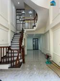 Bán nhà Nguyễn Đình Hoàn –Cầu Giấy,DT 40m2x5 tầng , mặt tiền 4m – Giá nhỉnh 4 tỷ