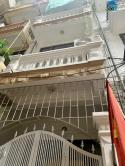 Bán nhà Kim Giang, 38m2, 5 tầng, 4 ngủ , 2 thoáng, dân xây, chỉ 3 tỷ 6