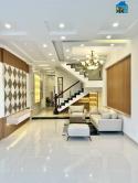 Bàn nhà Nguyễn Văn Linh 42M2*5T 3.15 tỷ. Ngõ rộng ôtô đỗ.