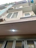 Nhà ngõ 255  lĩnh nam, Hoàng Mai  38m*5  Tầng giá 3.65 Tỷ