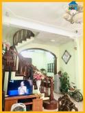 Bán NHANH CHÍNH CHỦ Giáo Sư, Nhà Kim Mã DT 58m2 x 4 tầng, MT5m, giá 4.5 tỷ.