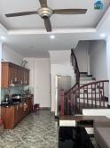 Bán nhà phố Tư Đình, nhà đẹp đón tết, ô tô, 31m2, 5T, giá chỉ 3,5 tỷ.