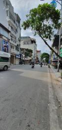PHẢI THẬT NHANH. Bán nhà Hai Bà Trưng, lô góc, 35m x 3 tầng, lô góc, ngõ 3 gác, ngay ngã tư Phố...
