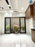 Bán nhà siêu đẹp Văn Cao, Ba Đình, nhà đẹp ở luôn, 55m2, 5T, MT 5m, giá 7 tỷ 500 triệu.