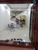 Bán nhà ngõ Lương Sử C, DT 50m, 5 tầng, MT 5m, giá 6.8 tỷ, ngõ 2,5m,15m ra đường oto tránh