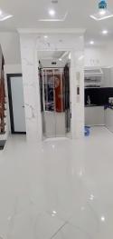 Bán nhà ngõ 360 Xã Đàn, DT 42m, 5 tầng, MT 4.1m, giá 6.5tỷ, thang máy, cách mặt phố 30m.