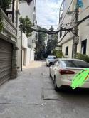 Phân lô quân đội phố Nguyễn Ngọc Nại 136m 4t mt 5.5m giá hơn 17 tỷ ô tô vào nhà