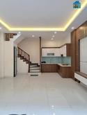 Siêu Phẩm Đống Đa - Ngõ Nông Hai Thoáng - Nội Thất Đẳng Cấp - Nhà Mới Kính Koong 40M2X5T Nhỉnh 5 Tỉ