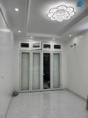 Nhà phân lô , ô tô tránh qua cửa , lại view hồ ! Trung tâm quận Hai Bà