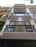 Bán nhà đẹp phân lô Cầu Giấy,gần phố,45m,4T,giá 5.9 tỷ LH Hải CG 0966866250