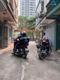 BÁN GẤP NHÀ Mặt ngõ 147 Tân Mai, Hoàng Mai ngõ thông DT 39m × 5T Ô Tô tránh vào hơn 4 tỷ