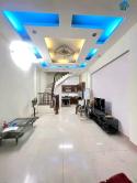 Bán nhà mặt phố Hoa Bằng, Cầu giấy, full nội thất, 48m2, 5 tầng, mặt rộng 5m, Giảm chào sâu.