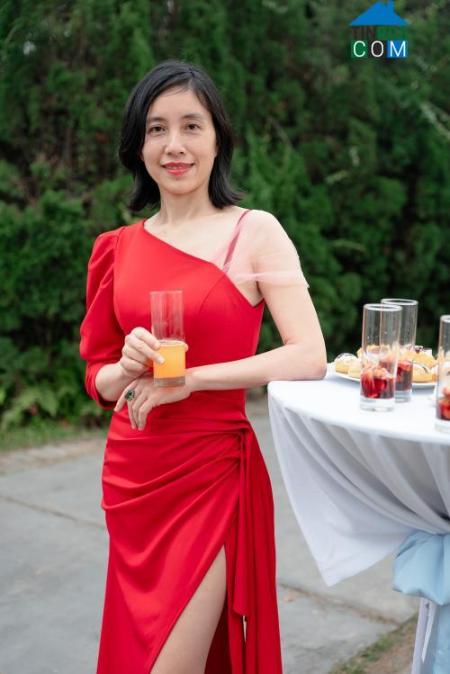 Nguyễn Thị Hồng Ngọc