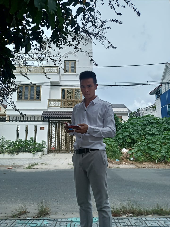 Lê Văn Hùng
