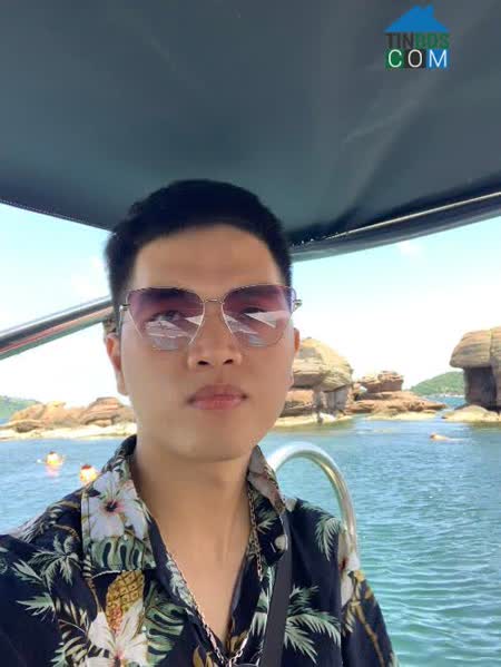 Duy Hùng